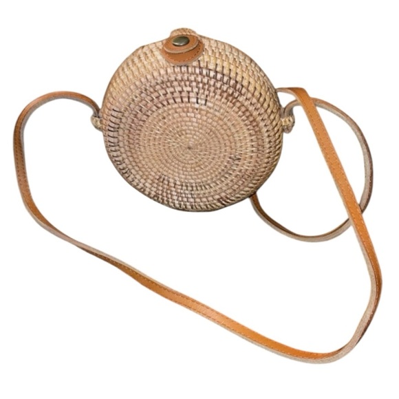 ROUND RATTAN SMALL PURSE/CROSSBODY - Picture 1 of 8